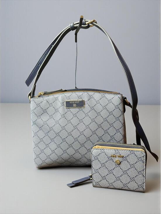 Nine West Handbags - Nine West Mary Crossbody Caireann Small Zip‑Around Wallet Set NWOT